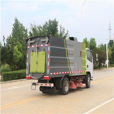 玉樹(shù)地區(qū)掃路車與吸塵車采購(gòu)指南 渠道與選擇